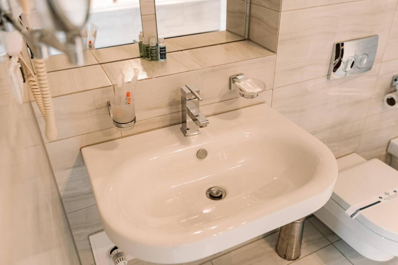 Park Hotel Switzerland Obariv 외부 사진